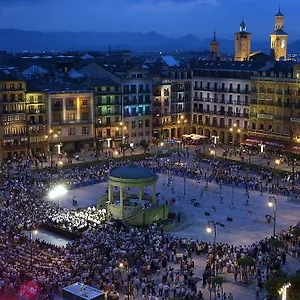 ** Gasthof Iraipe Pamplona Auto Check-in Spanien