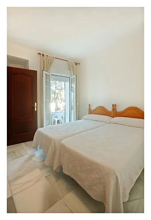 Hostal La Posada Conil De La Frontera Pensión